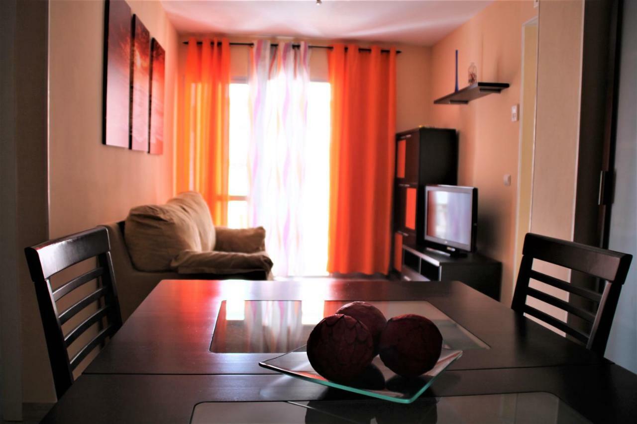 Апартаменты Apartamento Naranja Фуэнхирола Экстерьер фото